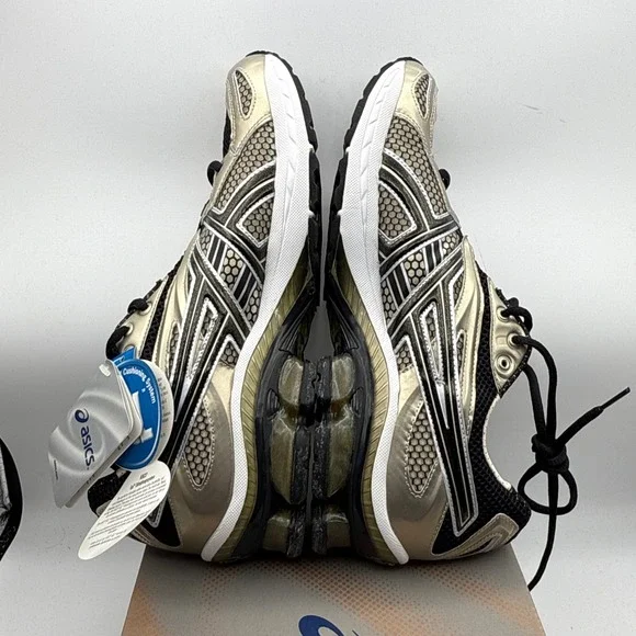 Asics Gel Kinetic Mens Running Shoes Size 10.5 NIB TN831‎ 9090 Black Onyx Gold